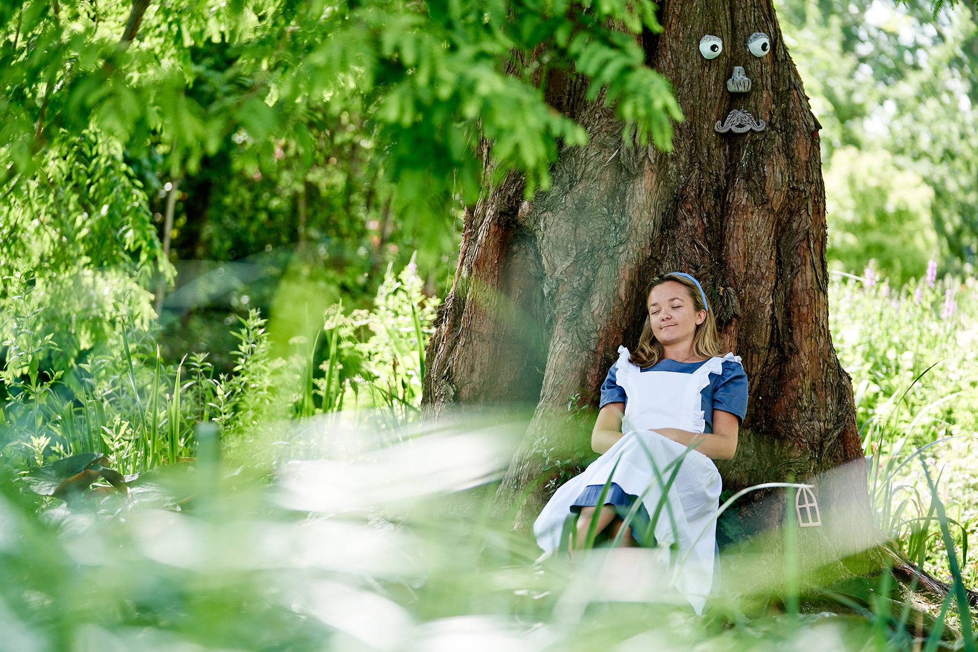 Madhatters Tea Party 1 72Pip 2000Px EXTENSION